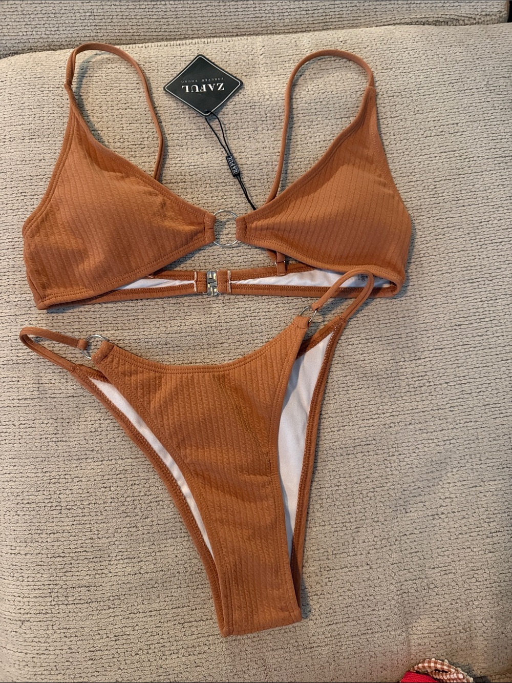 Zaful Ribbed Burnt Orange Ring-Detail Bikini Set